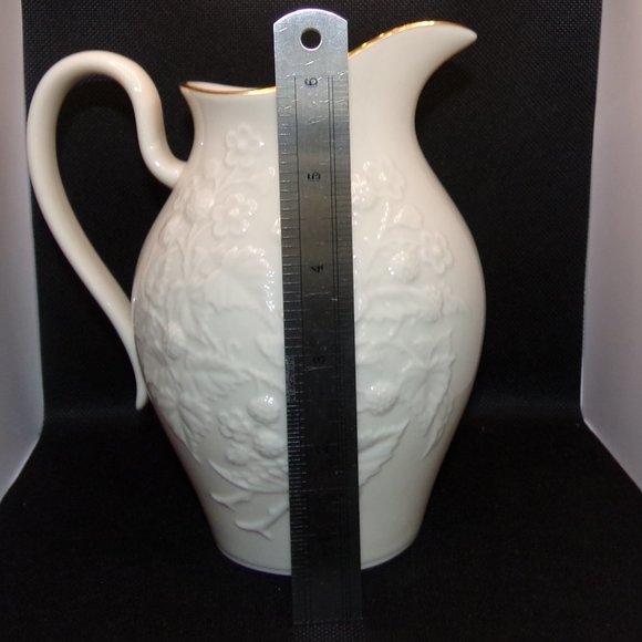 Lenox Pitcher Blackberry Pattern Ivory with Gold Trim - Picture 7 of 8